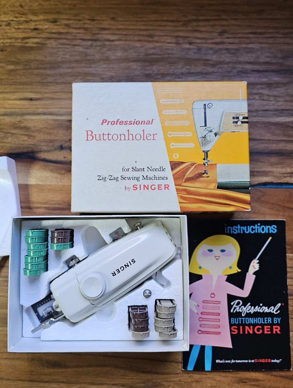 Singer Professional Buttonholer For Slant Needle Zig-Zag Sewing Machines #102577